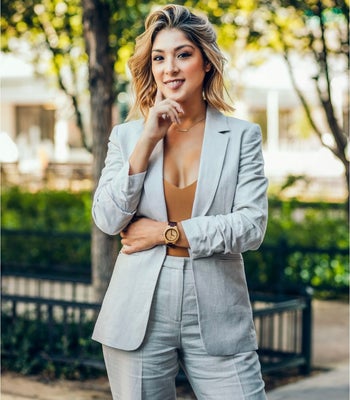 Portrait of Ursula Ibarra, Realtor, Broker Associate.