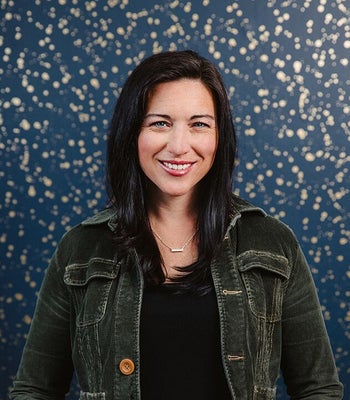 Portrait of Jenelle Arthur, Realtor, Broker Associate.